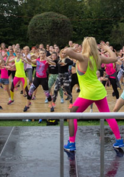 Wakacyjny Rodzinny Maraton Zumby